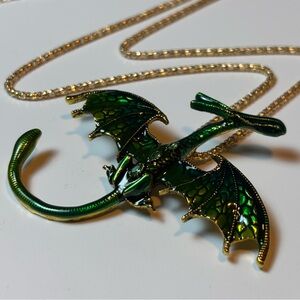 Betsy Johnson Green Dragon Pin Pendant with 26 in Chain, Women’s Fashion Pendant